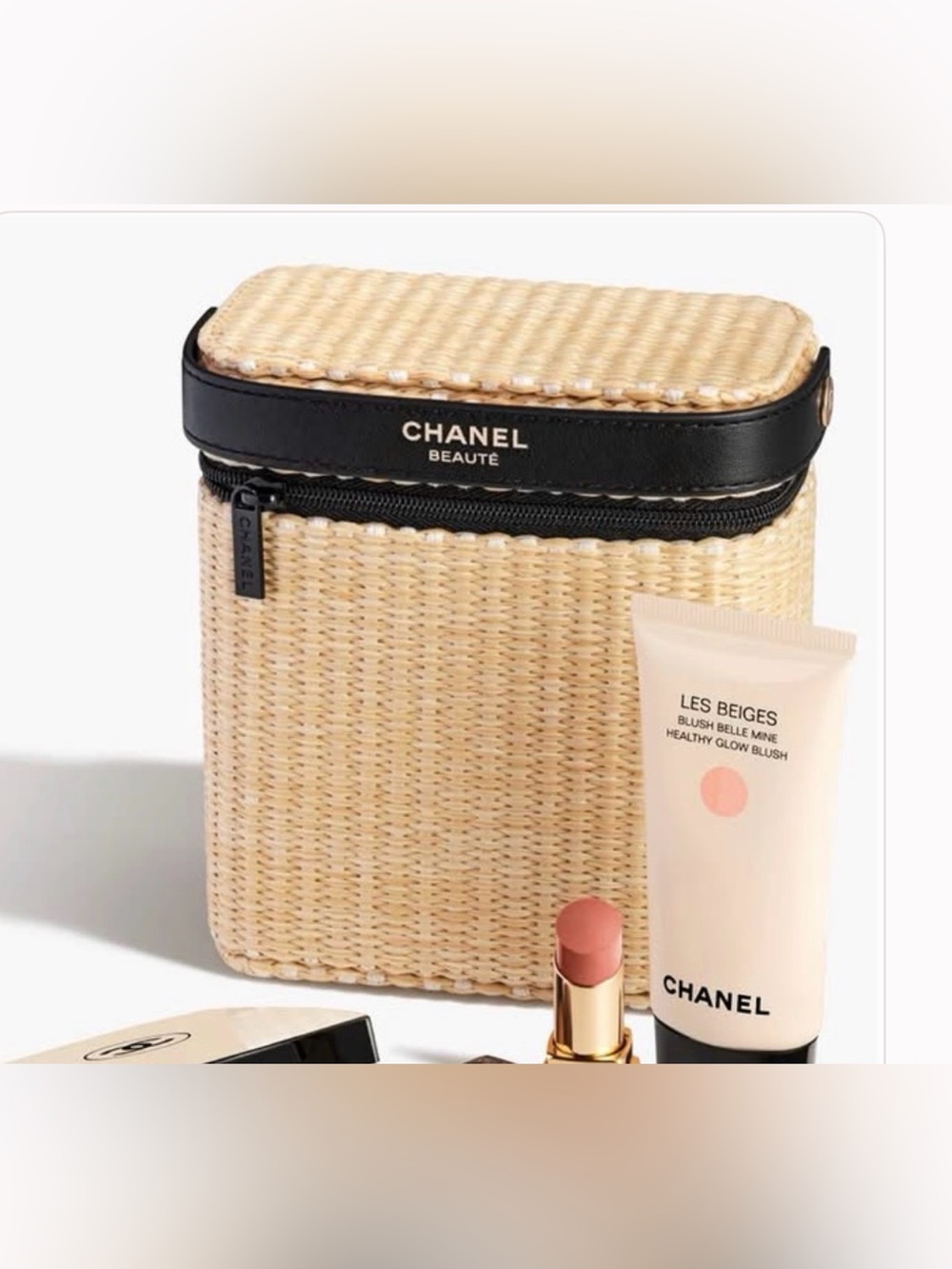 Beauty Chanel Les Beiges Panier des Essentiels
2026 Raffia Beauty Bag; NWOT - Picture 4 of 11